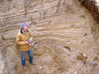 The Warren Hill dig in 2002. Phil Gibbard- photo by Jim Rose. Cambridge Quaternary Paleoenvironments Group.