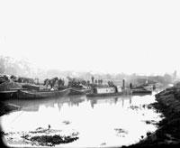 Another view of a steam barge and barge gang at St Saviours in 1892. Picture from Suffolk Record Office, Suffolk Sense of Place website.
